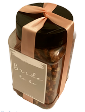 Cargar imagen en el visor de la galería, Bride to be - INDIVIDUAL (170 gr / 200 gr)